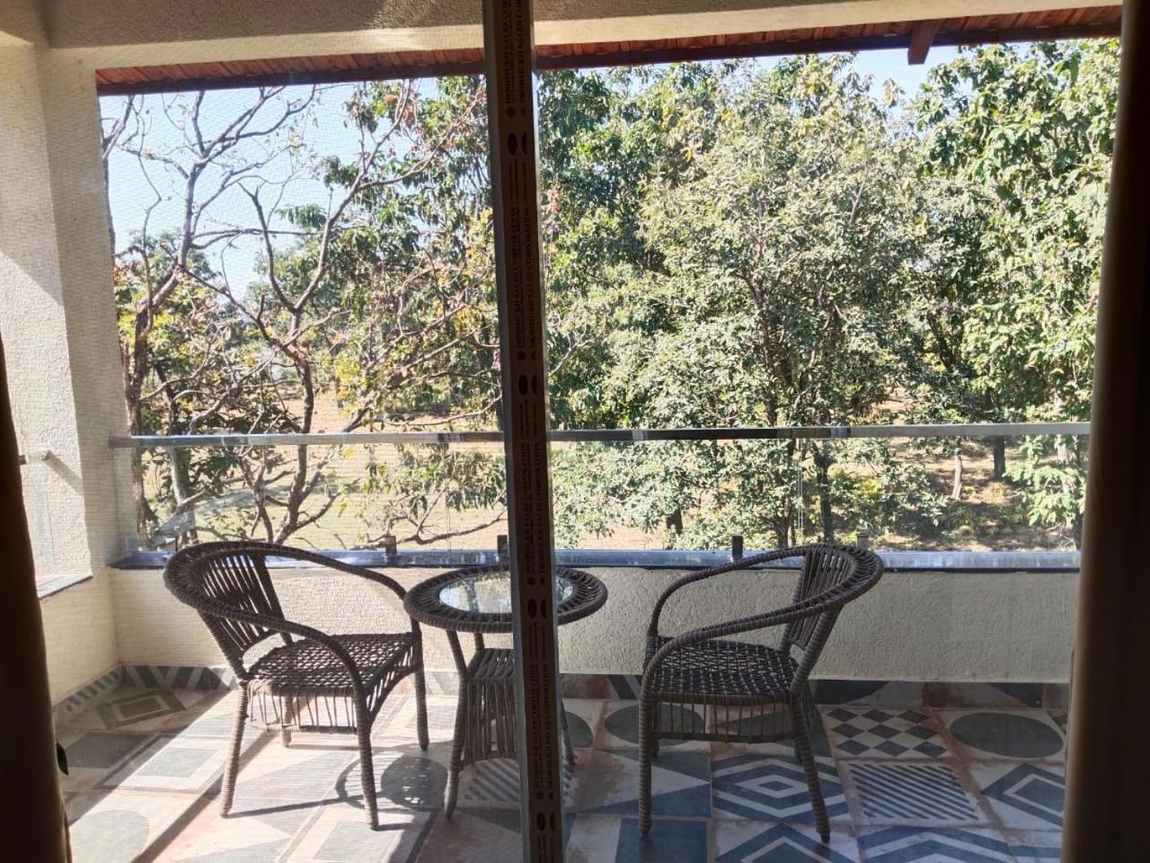 Palash The Jungle Resort Gondia ภายนอก รูปภาพ