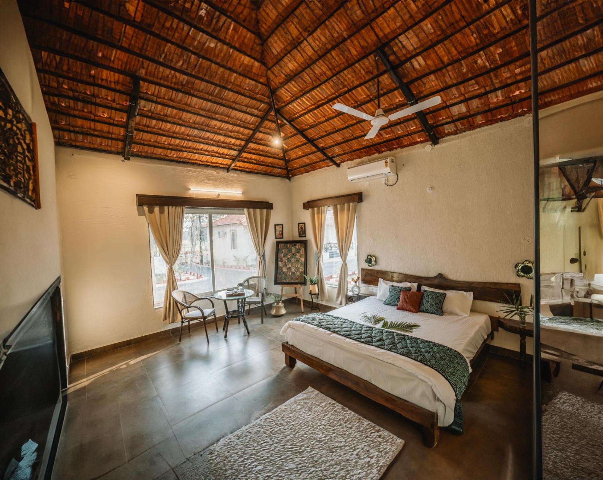 Palash The Jungle Resort Gondia ภายนอก รูปภาพ