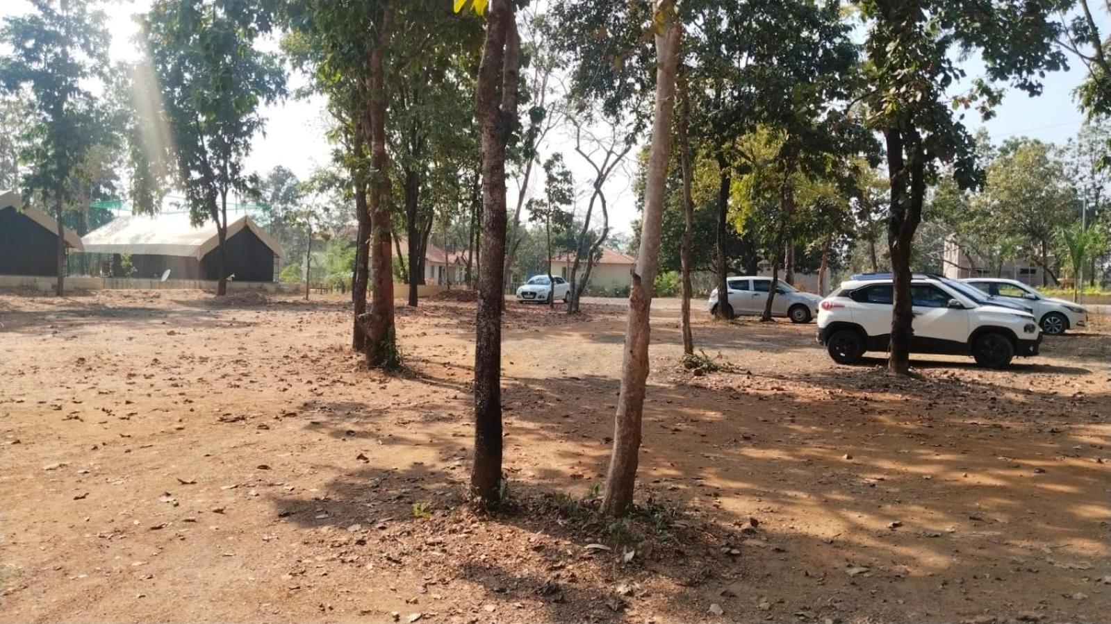 Palash The Jungle Resort Gondia ภายนอก รูปภาพ