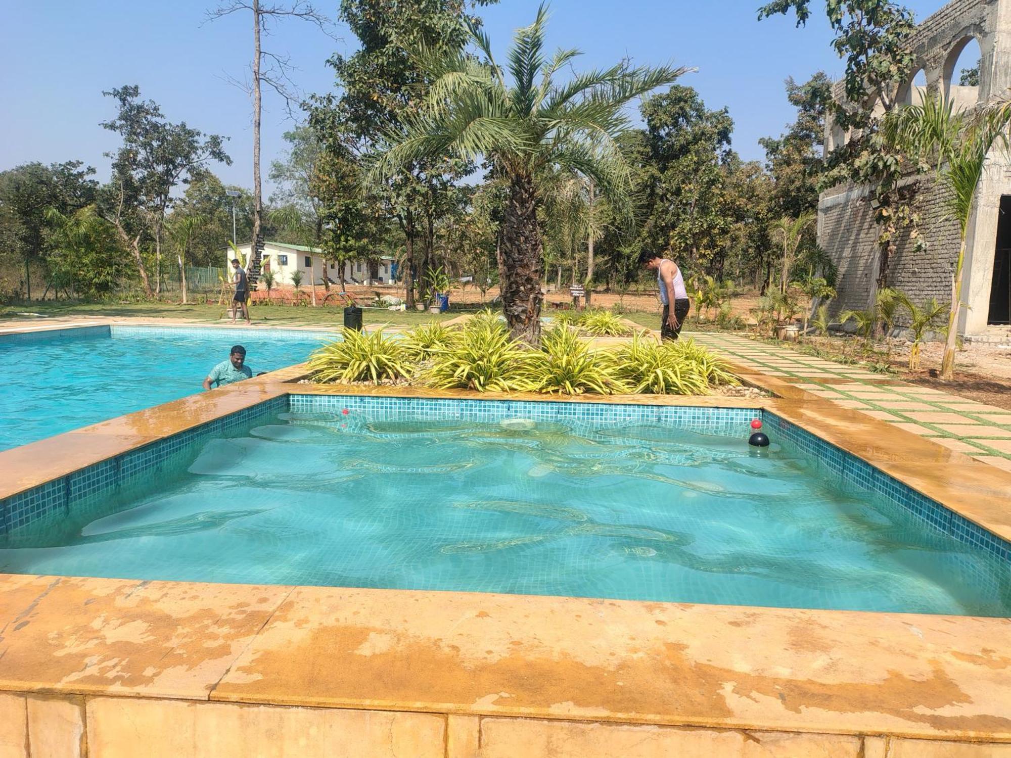 Palash The Jungle Resort Gondia ภายนอก รูปภาพ