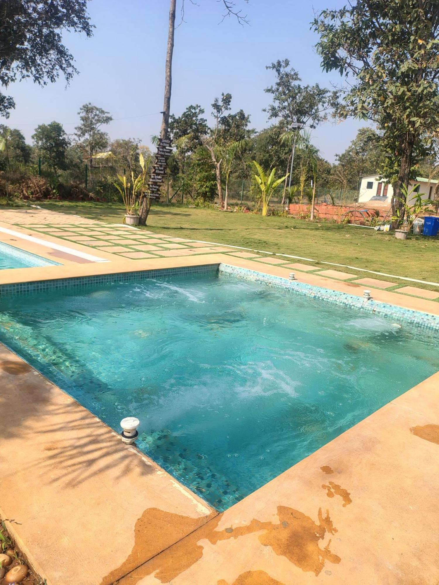 Palash The Jungle Resort Gondia ภายนอก รูปภาพ